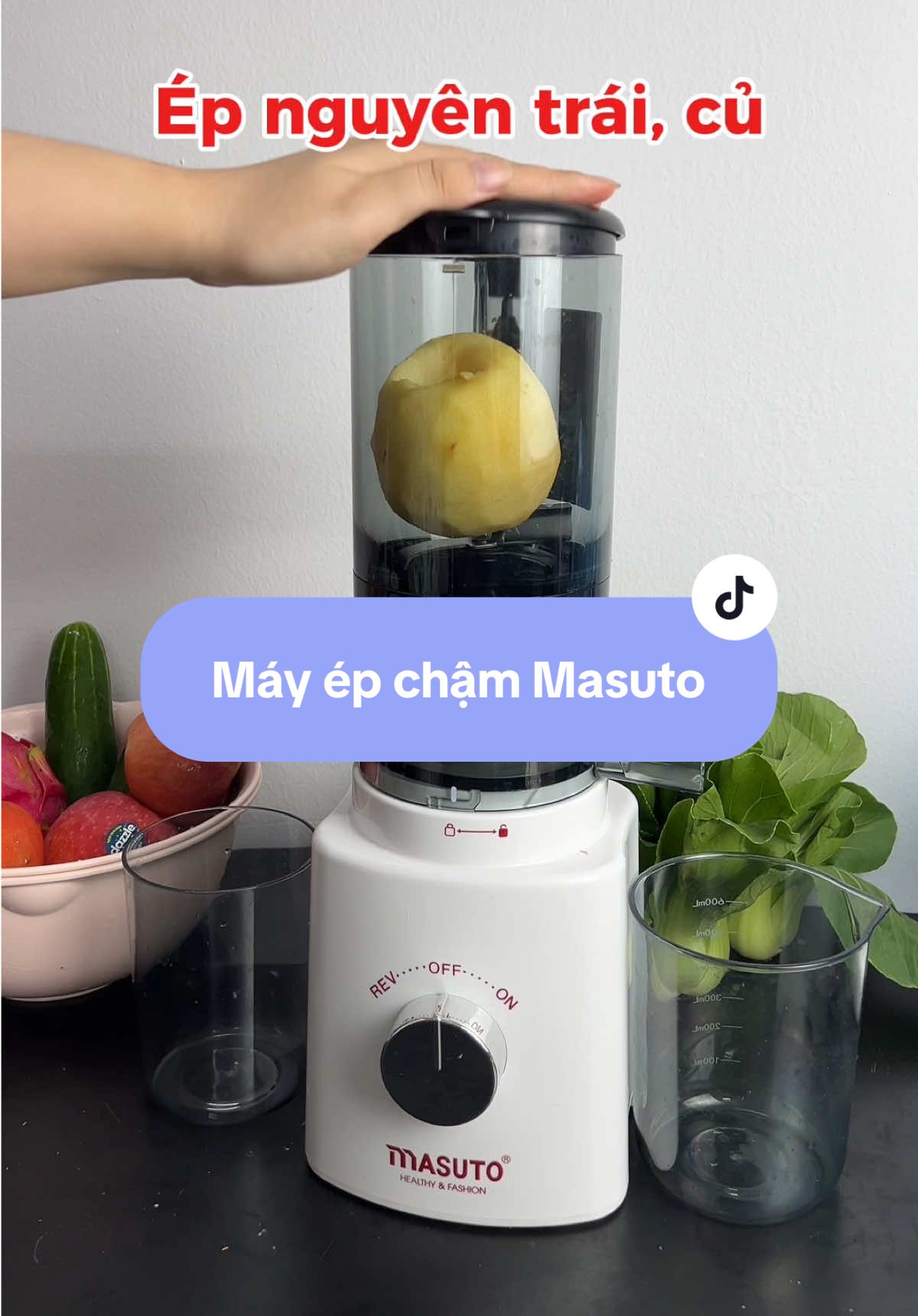 Dù thâm hụt calo nhưng các bà nên chú ý bổ sung dinh dưỡng từ rau củ và trái cây tránh sạm da, rụng tóc nha. #gianggc #ancungtiktok #giammo #masuto #mayepcham 