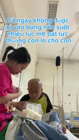 Cô chú vào ủng hộ con 1 đơn giáy với ạ. #giaycaocapbongsenvang 