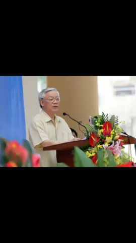 Bác: Là một danh từ riêng dùng để chỉ Bác Hồ với sự kính trọng. Việt Bắc: Là danh từ riêng chỉ địa danh. Người: Là một đại từ được dùng để chỉ Bác Hồ một cách trang trọng. #MANAGER VN #tbtnguyenphutrong #fyp #tiktok #xuhuong 