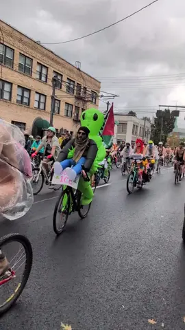 yesterday's protest was a naked bike ride. Not a ton of usable video footage lol #protests #portland #musicfestival #pdx #warzone 