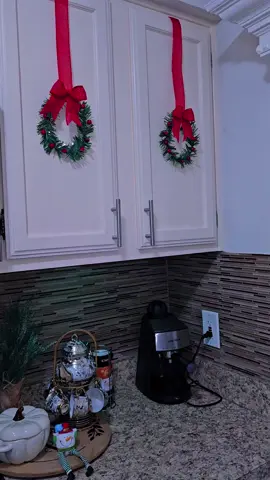 este hermoso adorno navideños para tu cosina ahora mismo puedes encontrarlo por 11.99 una oferta con tiempp limitado!!! no dejes pasar la oferta!!!  #LIVEIncentiveProgram #GenuineInteractionMatters #PaidPartnership #trending?videos🔥fyp 