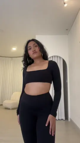 We love a cute black set 😍 #athleisure #pilatesoutfit #outfitinspo #sportswear 