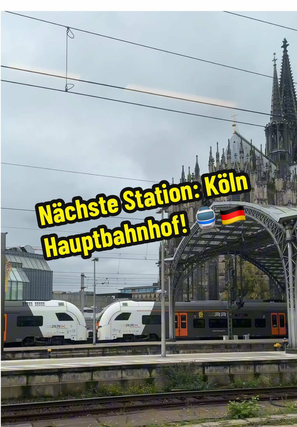 🇩🇪 Nächste Station: Köln Hauptbahnhof 🇮🇹 Prossima fermata: Colonia Stazione Centrale 🚄 #KölnHauptbahnhof #köln #italienerindeutschland #nextstation #germany 