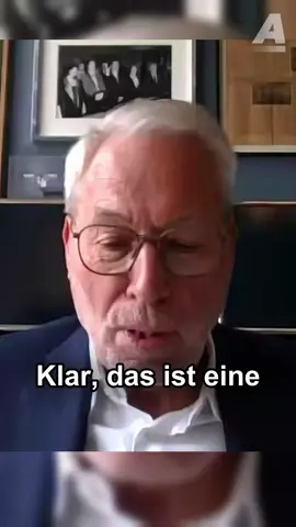 In einem Bürgerentscheid hat sich Hamburg rechtlich bindend dafür ausgesprochen, bis 2040 klimaneutral zu werden. Im Apollo News-Interview rechnet der Hamburger Energie-Experte und SPD-Mitglied Fritz Vahrenholt mit den verantwortlichen Parteien ab und fordert den Rücktritt von SPD-Bürgermeister Tschentscher. Es ist das Ende der Industrie, warnt er auch mit Blick auf andere deutsche Städte.