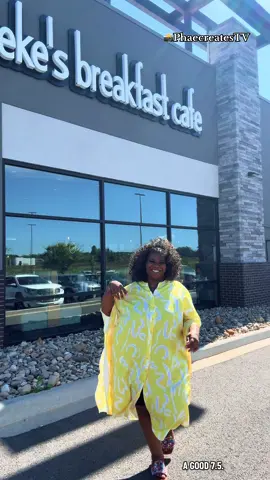 Clarksville tn has a new breakfast restaurant keke breakfast. The aesthetic is giving luxury ihop. They their sangria and tell them Phaecreates sent you #clarksvilletn #clarksvilletn #foodreview #phaecreates #kekesbreakfastcafe 