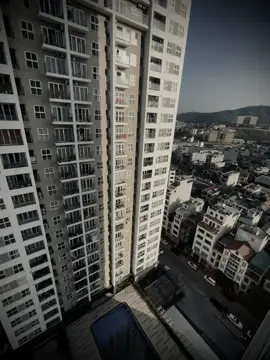 Đời thì bạc, tình thì nhạt….