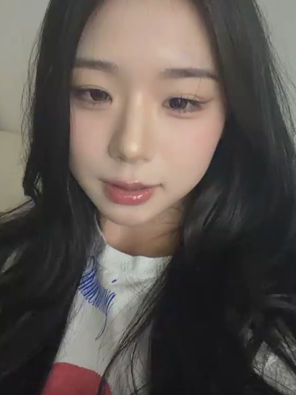 Chaeyeon #tripleS #트리플에스 #chaeyeon #kimchaeyeon #cosmolive 