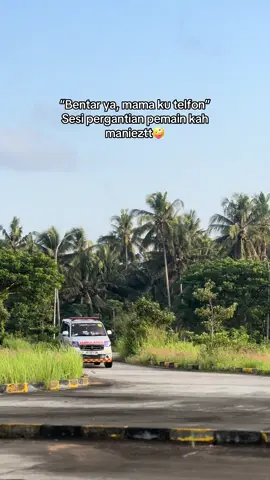 Kalo kata orang-orang pergantian pemainn🤪 . #fyp #ambulance #ambulans #ambulanceindonesia #ambulanceyogyakarta 