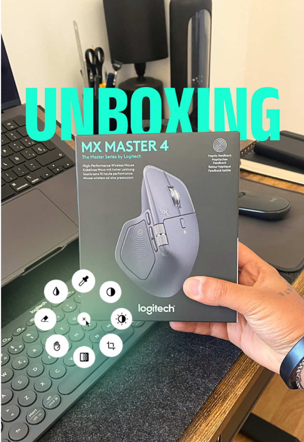 Unboxing my new @Logitech MX Master 4 🖱️