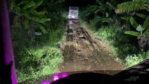 Duma ní chạy từ thôi chờ tui với. Mắc đây là ăn cức luôn ớ🤣🤣🤣#xuhuong2025🍀🍀🙂‍↕️ #nhatkixetai🚛🚛🚚 #xeheodongnai 