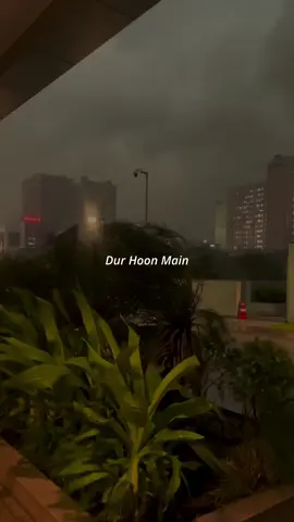 Dur hoon main in hawaan se ❤️‍🩹 #loving #like #arijitsinghsong🙃 #lyricssong #lyricloom 