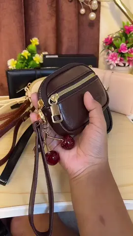 Harga nya murah banget beb cek keranjang sekarang #tiktoklive #livehighlights #dompetwanita 