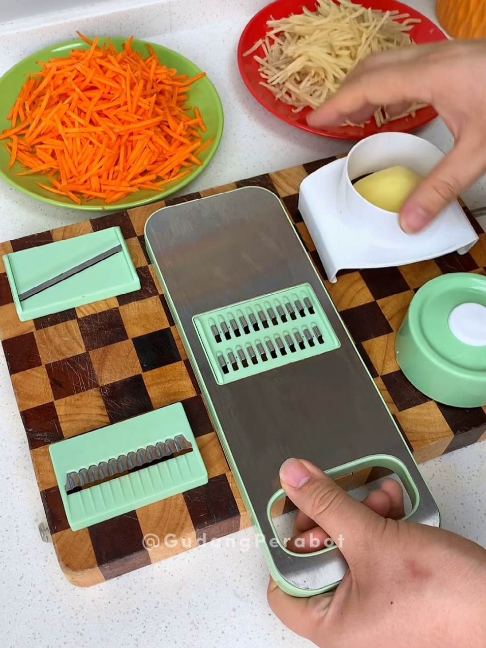 Parutan sayur dan buah murah bun, gak sampek 20 ribu, yuk segera di gercepin bun 😍 #parutansayurdanbuah #parutan #parutansayur #parutanbawang #fyp 