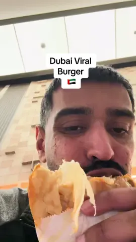🍔 👑  #dubai #london #burger #dubaimall 