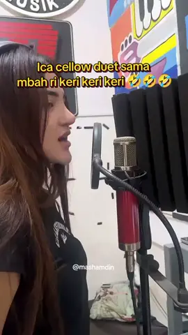 Ica cellow duet sama mbah ri keri keri keri 🤣🤣 #foryoupage #hiburantiktok #taksogoktaksogok #kerikeri