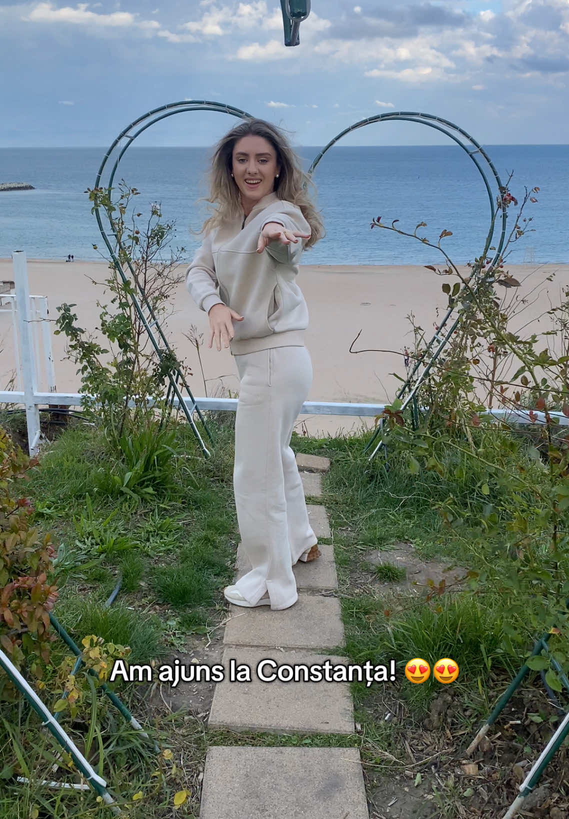 Ne vedem în această seară la @Pădurea este a mea - Filmul 😍