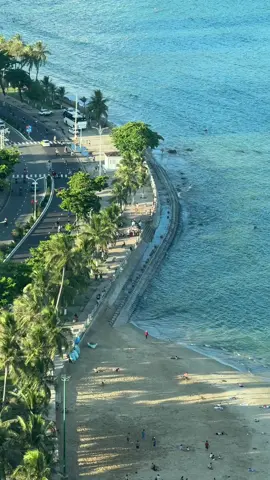 Ngắm nhìn một trong những cung đường biển đẹp nhất Nha Trang từ căn hộ biển #nhatrang #thanhphobiennhatrang #canhoviewbien #canhodulich 
