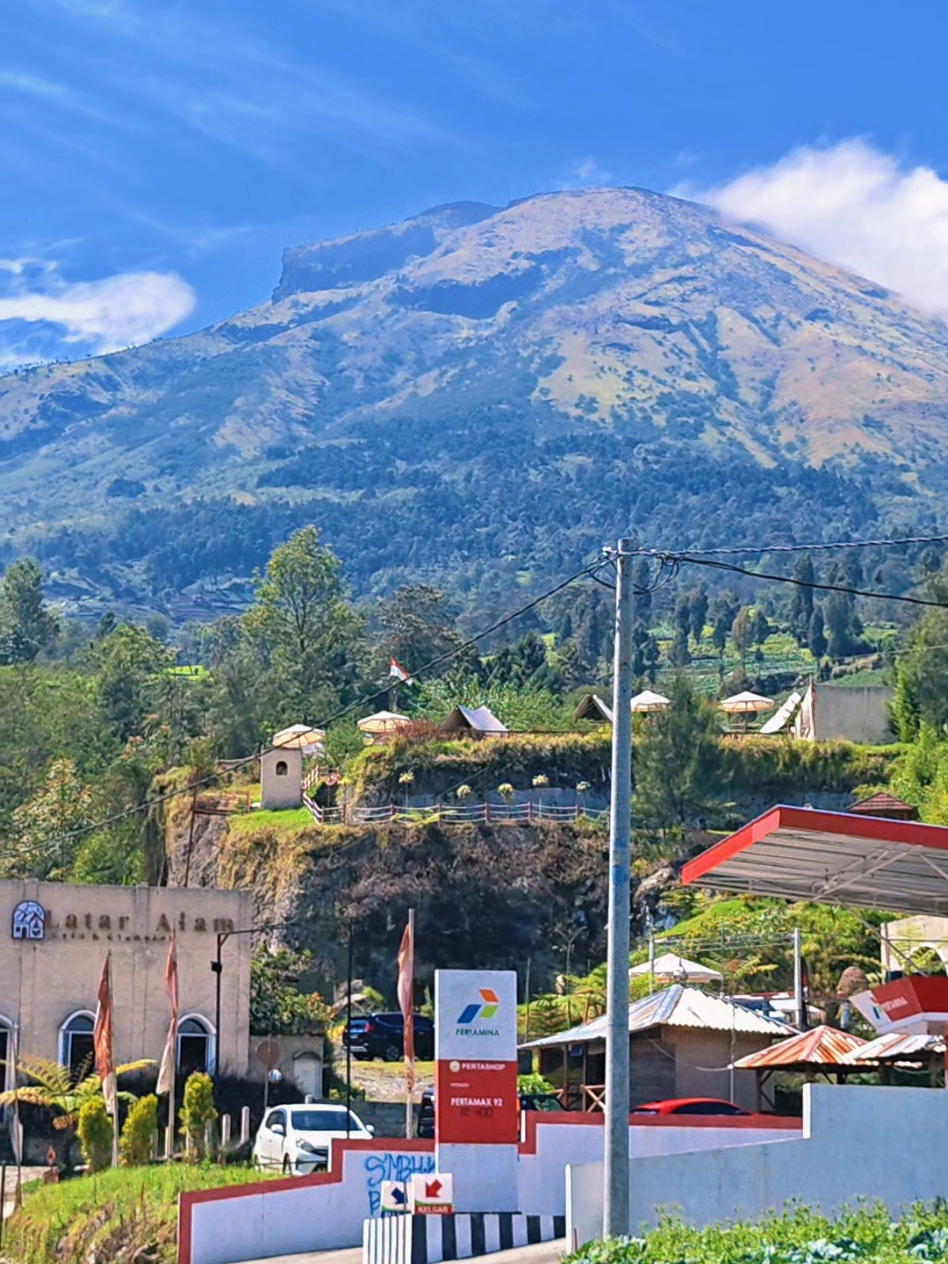 dieng lagi indah indahnya.. yakin ga mau kesini...? #4u #fyppppppppppppppppppppppp #dieng #wonderfulindonesia #pesonaindonesia 