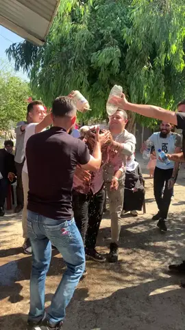 حمام الهنا يا عريس😂💈✂️