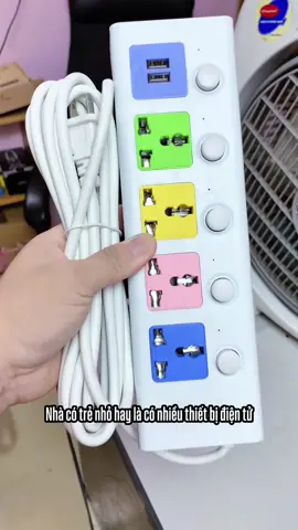 Nhà có trẻ nhỏ hay là dùng nhiều thiết bị, thì các bác nên mua cái ổ cắm này. #odien #longlacreview #xuhuongtiktok #xuhuong #typ 