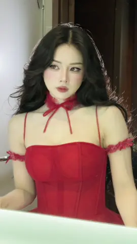 Bình thường là công chúa, còn lại là 