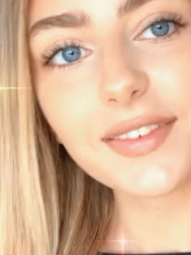 #TEAMWORK #fashion😻 #outfit #bellas. bb #tiktokviral🖤 