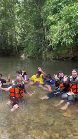 ล่องแกงวังสายทอง สตูล Team trip — rafting in Satun #ธรรมชาติบําบัด #เที่ยวกับเพื่อน 