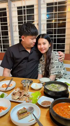 ဒီချိန်ရောက်မှ ဗိုက်ထဆာလို့ 😋 #AliceK 