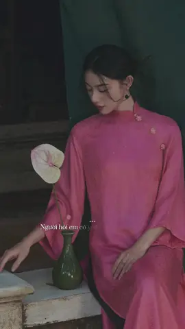 Người hỏi em có yêu người đậm sâu? Người ơi yêu biết bao nhiêu Áng tình này chẳng rời Dấu yêu này chẳng đổi Có ánh trăng là lời trái tim …!  #CapCut #aodai #photography #phunu #truyenthong 