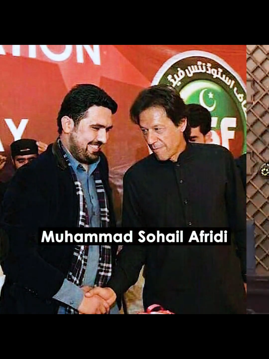 ‏‏‏وہ ایک سمندر کھنگالنے میں لگے ہوئے ہیں  ہماری کمیاں نکالنے میں لگے ہوئے ہیں  وہ جن کی اپنی لنگوٹیاں تک پھٹی ہوئی ہیں  ہماری پگڑی اچھالنے میں لگے ہوئے ہیں عمران خان کے نامزد امیدوار سہیل آفریدی خیبرپختونخوا کے نئے وزیراعلٰی منتخب! #cmkpsohailafridi  #عمران_احمد_خان_نیازی 