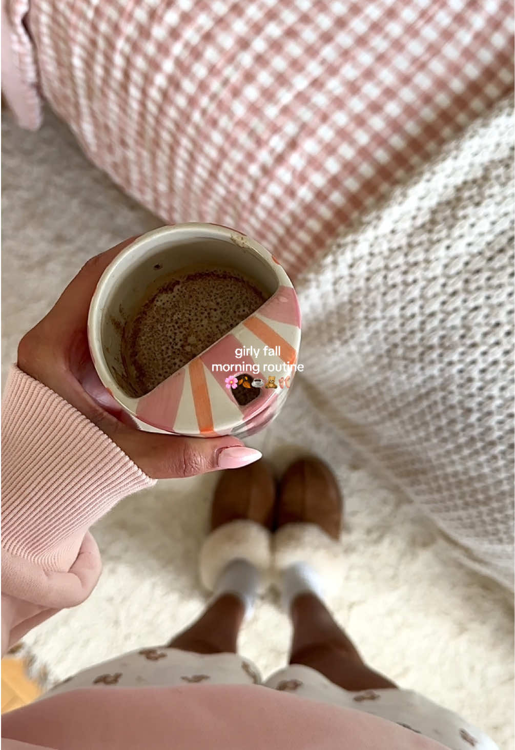 happy monday girlies i hope you had a restorative weekend 🤍🌸 #morningroutine #fallaesthetic #girlythings #fyp 