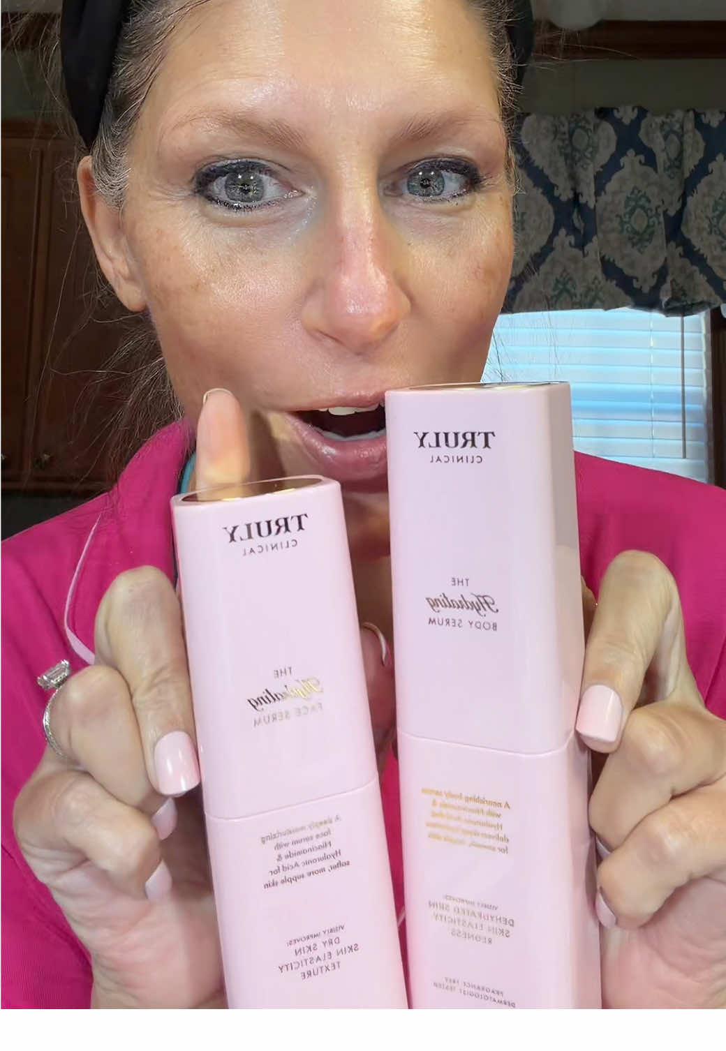 Niacinamide + Hyaluronic Acid = hydration that actually lasts all day 👏 #tiktokshopcreatorpicks   #tiktokshopcreatorfinds   #tiktokshopcybermonday   #tiktokshopblackfriday   #TrulyBeauty                                