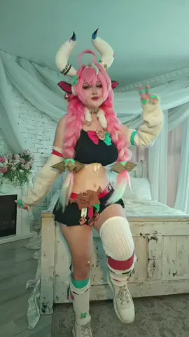 FAKE BODY #varesacosplay #varesagenshinimpactcospkay #varesagenshin 