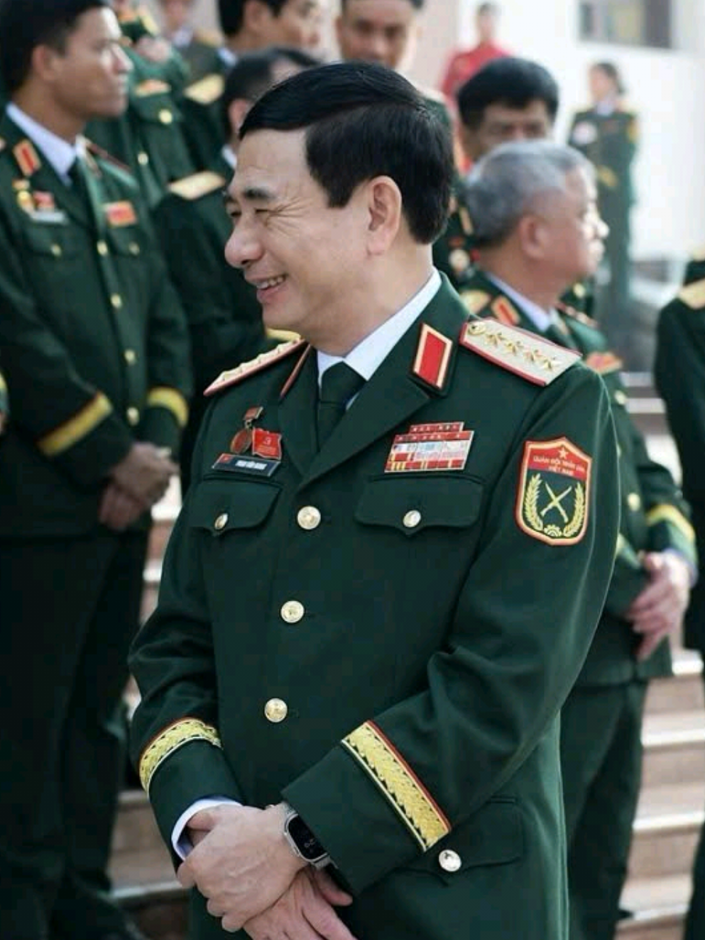 : 🎉 Chúc mừng sinh nhật Đại tướng Phan Văn Giang 🎂 Một đời cống hiến cho Tổ quốc – luôn tận tâm vì nhân dân, vì bình yên của đất nước. Trên mọi chặng đường công tác, Bác vẫn giữ vững bản lĩnh, tinh thần trách nhiệm và tấm lòng giản dị, gần gũi 💖 Tuổi mới, chúc Bác thật nhiều sức khỏe, luôn tràn đầy năng lượng và niềm vui bên đồng chí, đồng đội và nhân dân thân yêu 🫶 Chúc cho hành trình mới sau bao năm cống hiến sẽ thật an yên, rực rỡ và ngập tràn hạnh phúc 🌿🎖️ HAPPY BIRTHDAY ĐẠI TƯỚNG PHAN VĂN GIANG 😚🫶 #botruongboquocphong#phanvangiang#khuongzy 