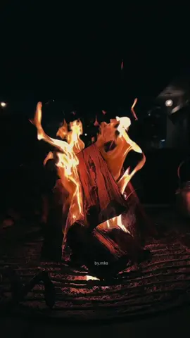 لاتكدر ياهوى روحي 🎶 ..  . . . . #fyp #نار #حطب_ونار🔥 #الشتاء #ابوبكر_سالم 