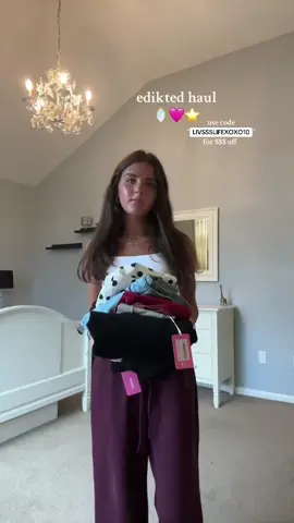 use code LIVSSSLIFEXOXO10 for $$$ off #edikted #ediktedad @Edikted #fyp #outfitinspo #inspo 