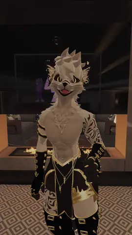 I’m running out of ideas yall 😭🤣 #vrchatcommunity #vrchatfurry #facetracking #vrchat #vr 