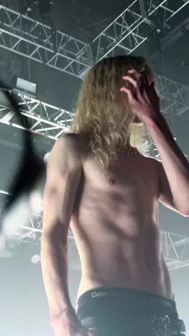 finezt man out der #makemeviral #สโลว์สมูท #fypシ゚viral #xyz #2hollis @2hollis 