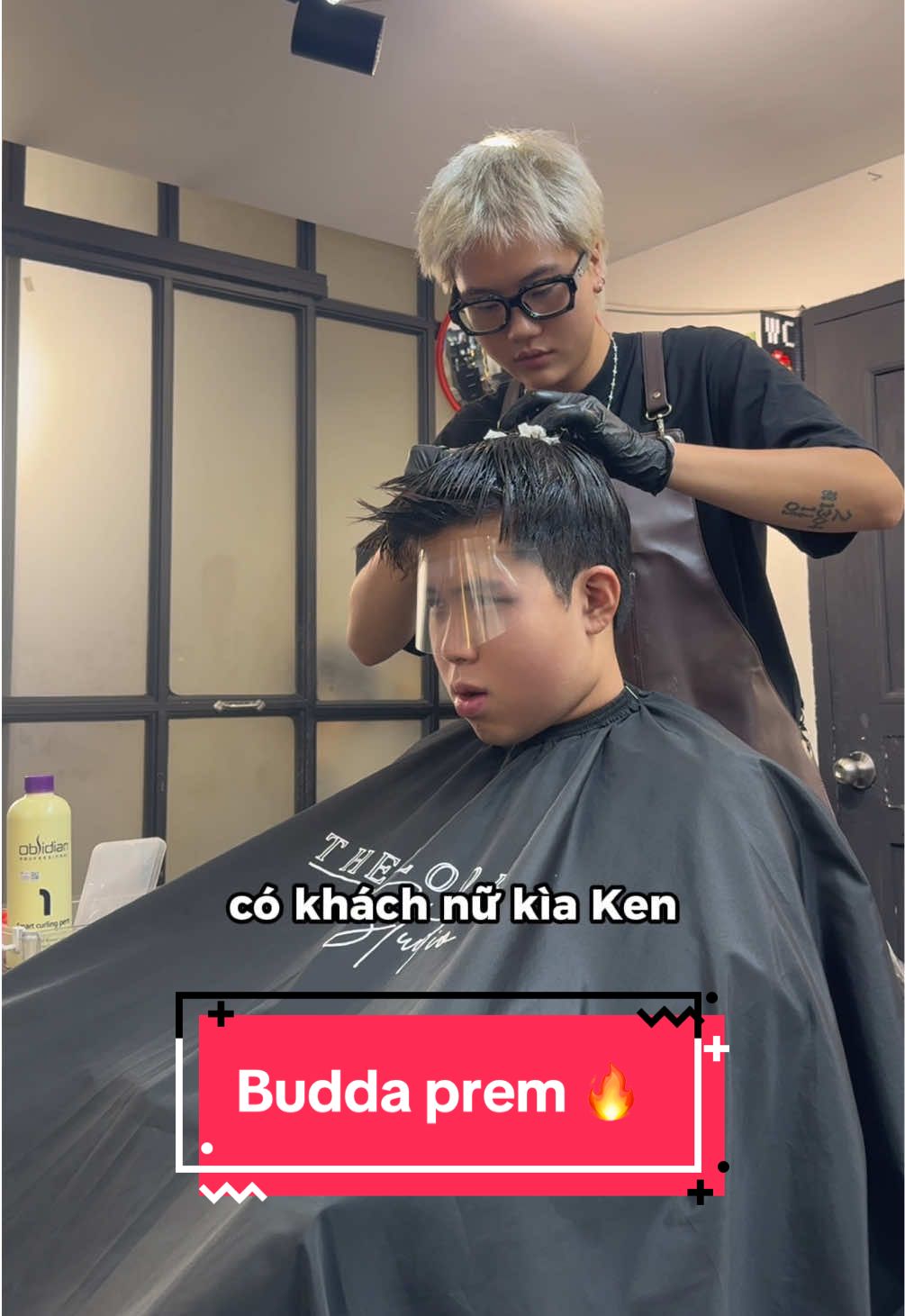 Lâu lắm mới có 1 vid nói chuyện “tử tế” với khách ^^ #hoangkenvantue #theloopstudio #tocnamnhatban #cattochocsinh #barber 