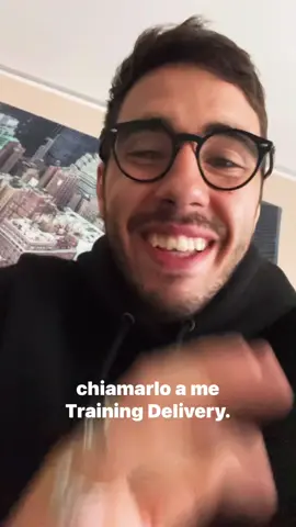 “Training Delivery”🛵🙌🏻 La risposta al tempo che manca,⏱️ Dove e quando vuoi✅ Specifico✅ Personalizzato✅ Comodo✅ #Fitness #training #personaltrainer #delivery #allenamento