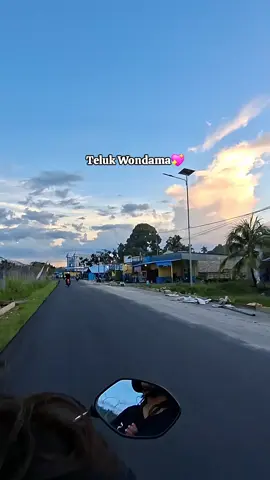 Hari ini masih sepi? tapi sebentar lagi wondama akan ramai, karena akan ada banyak orang yang datang untuk merayakan 1 abad  #1abad #kotaperadaban #telukwondama #papuabarat #fyppppppppppppppppppppp 