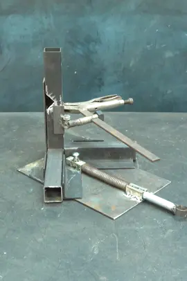 DIY and Crafts Making Clamp Locked #DIY #craft #crafty #metalworking #crafts #DiYer #tooltips #tips #diyer #making #Metal #metalwork #jigs #hack #trick #make #handmadegifts #welder #welding #DIY