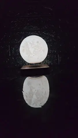 luna 🌛 #detalles_que_enamoran #detallaxis #lamparaluna #lunaquelevitan #ecuador 