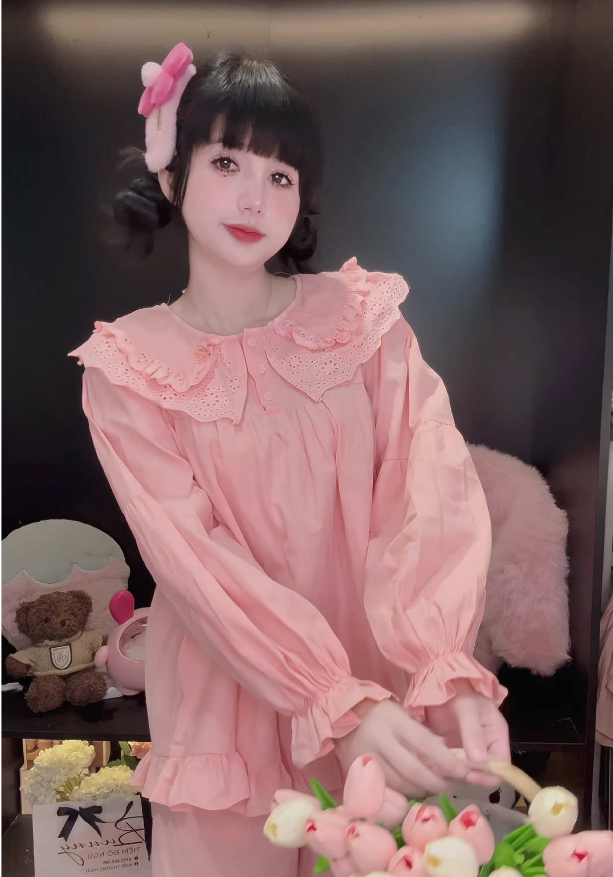 Em bước vào tiệm giày em lại đi ra vì kh đôi nào đẹp bằng đôi ta💓 #xuhuong #bunnyclothing #xuhuongtiktok #donguquangchau #dongucute 