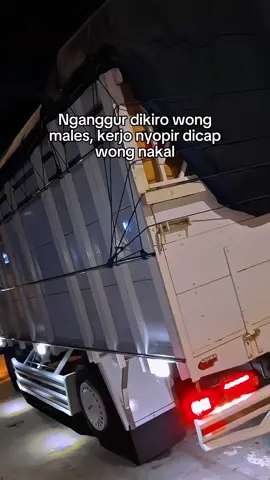 Sudah hukum alamnya  kalau laki laki berstatus  sopir selalu di cap  tidak baik!