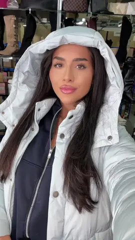 the perfect cosy coat for grabbing a coffee ✨ #fashion #coats #winter 