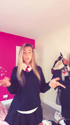 🩷💞💗 #schoolgirl#fyp#ukgirls#cov#school 