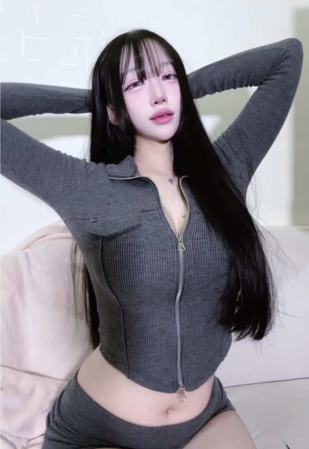 ㅎㅎㅋ 배를 왜케 내미는거얌