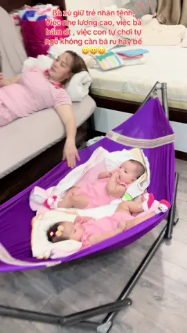 Ai cũng nghĩ chăm 2 bé rất phải rất nhiều người phụ, nhưng 2 bé nhà mình bà zú thầu hết , chăm nhàn tênh bấm dt cả ngày tới giờ 2 bé ăn cho ăn, tới giờ ngủ tự ngủ, tối đến tự ngủ đến sáng ko bú đêm 🤪🤪🤪#lina #lisa 3m6d