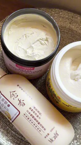 ✨ مجموعة إشراقة اللؤلؤ ✨ السرّ لبشرة ناعمة، صافية ومشرقة 💖 تتكوّن من: 🧴 كريم كاب للسنفرة والتبييض 💎 كريم دازي اللؤلؤ للتفتيح 4×1 🌸 غسول الجسم ساكورا المنعش الكل بـ 138 ريال بس 😍 من عطارة الحكمة 💚 متوفرة في كل الفروع أو اونلاين 🚚✨ #عطارة_الحكمة #العناية_بالبشرة #جمال #تفتيح #fyp